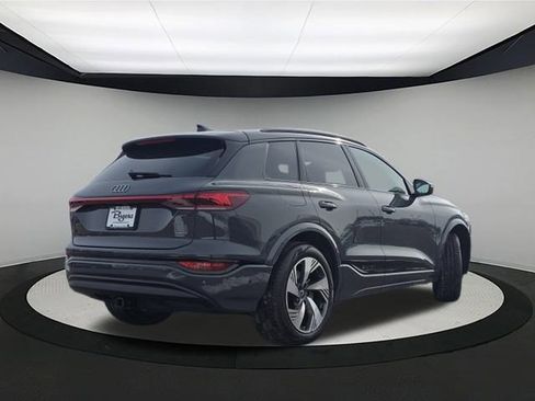 New 2025 Audi Q6 e-tron Premium Plus image 7