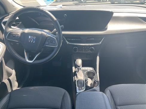 Used 2025 Buick Encore GX Preferred FWD image 8