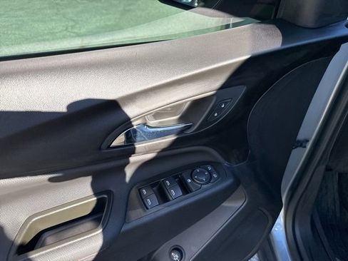 Used 2024 Chevrolet Equinox RS image 58