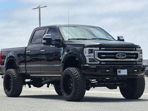 Used 2020 Ford F250 Platinum w/ FX4 Off-Road Package AWD/4WD image 8