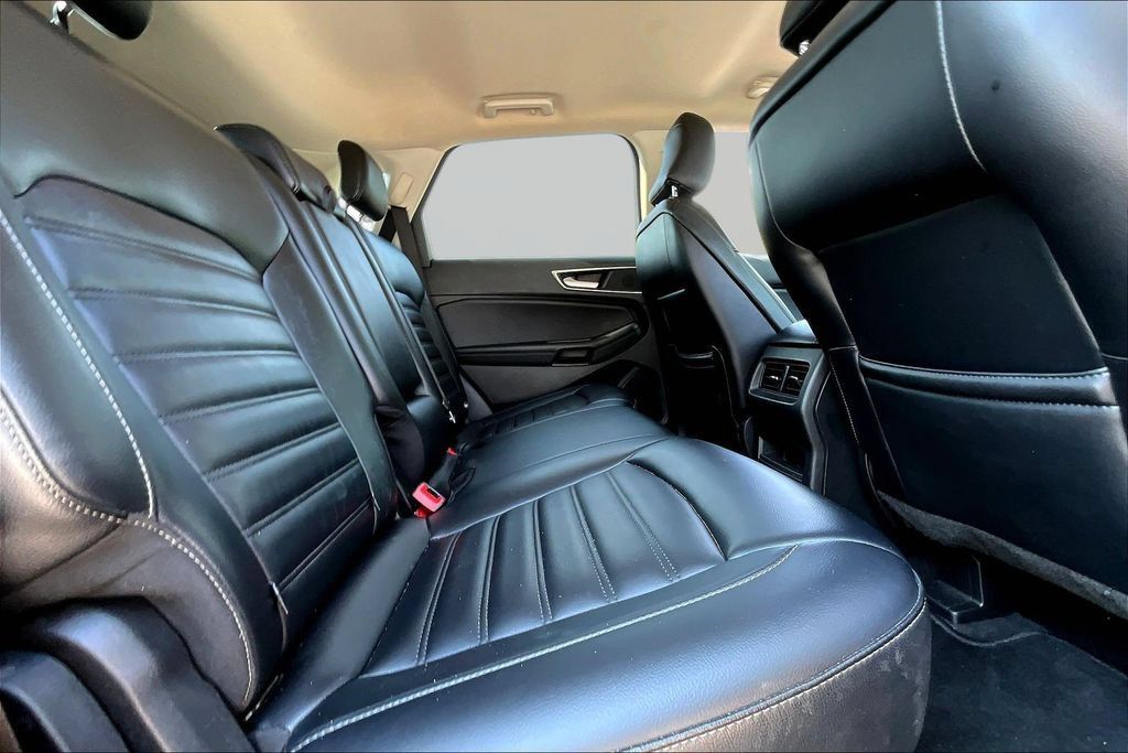 Used 2023 Ford Edge SEL AWD/4WD image 23