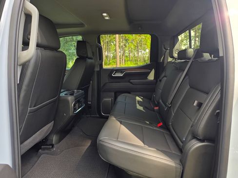 New 2026 GMC Sierra 1500 Denali w/ Denali Reserve Package AWD/4WD image 16