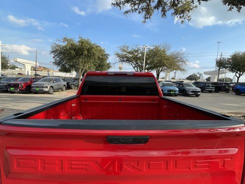 Certified 2025 Chevrolet Silverado 1500 Custom image 25