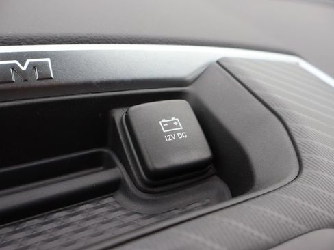 Used 2025 RAM 1500 Big Horn AWD/4WD image 21