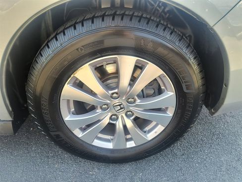 Used 2016 Honda Odyssey SE image 10