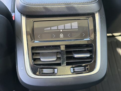 Used 2019 Volvo XC90 T5 Momentum w/ Protection Package FWD image 25