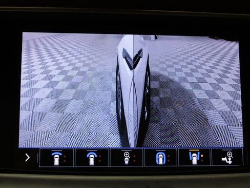 Used 2020 Buick Enclave Avenir w/ Avenir Technology Package image 59