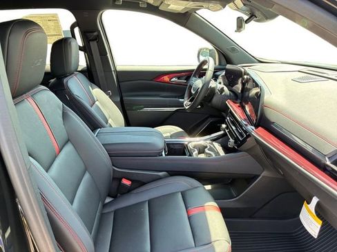 New 2026 Chevrolet Traverse RS w/ LPO, Floor Liner Package AWD/4WD image 13