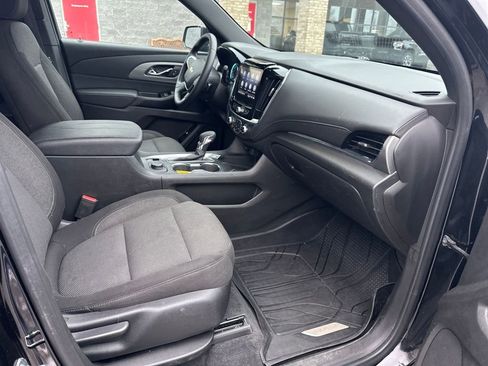 Certified 2023 Chevrolet Traverse LT image 30