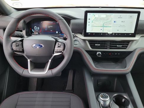 New 2026 Ford Explorer ST-Line w/ ST-Line Street Pack image 9