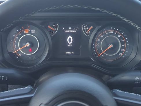 Used 2025 Jeep Wrangler Unlimited Sport AWD/4WD image 16