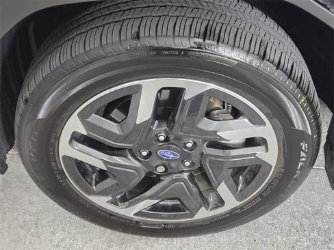 Certified 2025 Subaru Forester Limited image 11