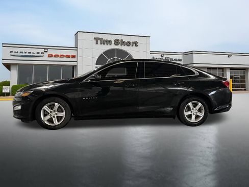 Used 2024 Chevrolet Malibu LS image 2