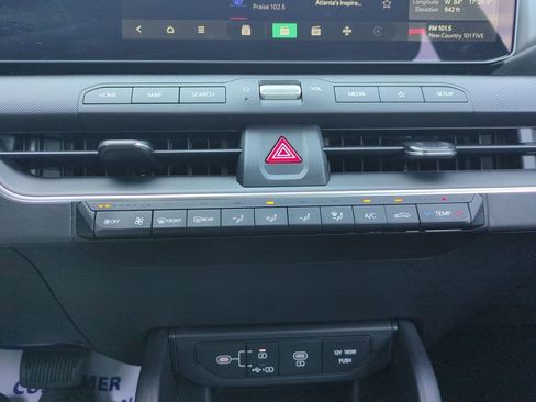 Used 2025 Kia K4 FWD image 20