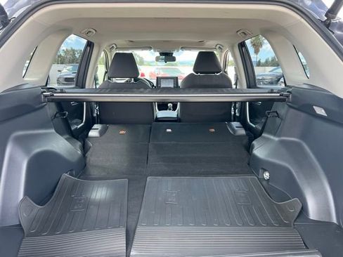 Used 2020 Toyota RAV4 XLE w/ Convenience Package FWD image 45