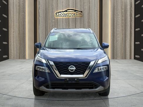 Used 2021 Nissan Rogue SV w/ Premium Package FWD image 2