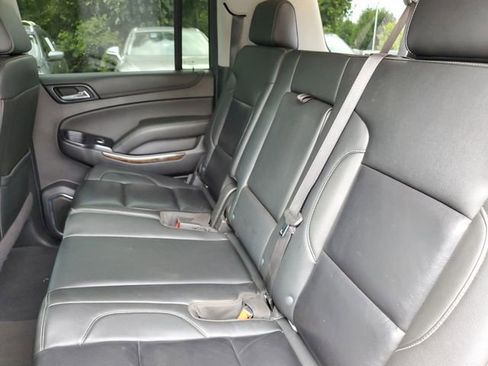 Used 2020 Chevrolet Suburban LT AWD/4WD image 24
