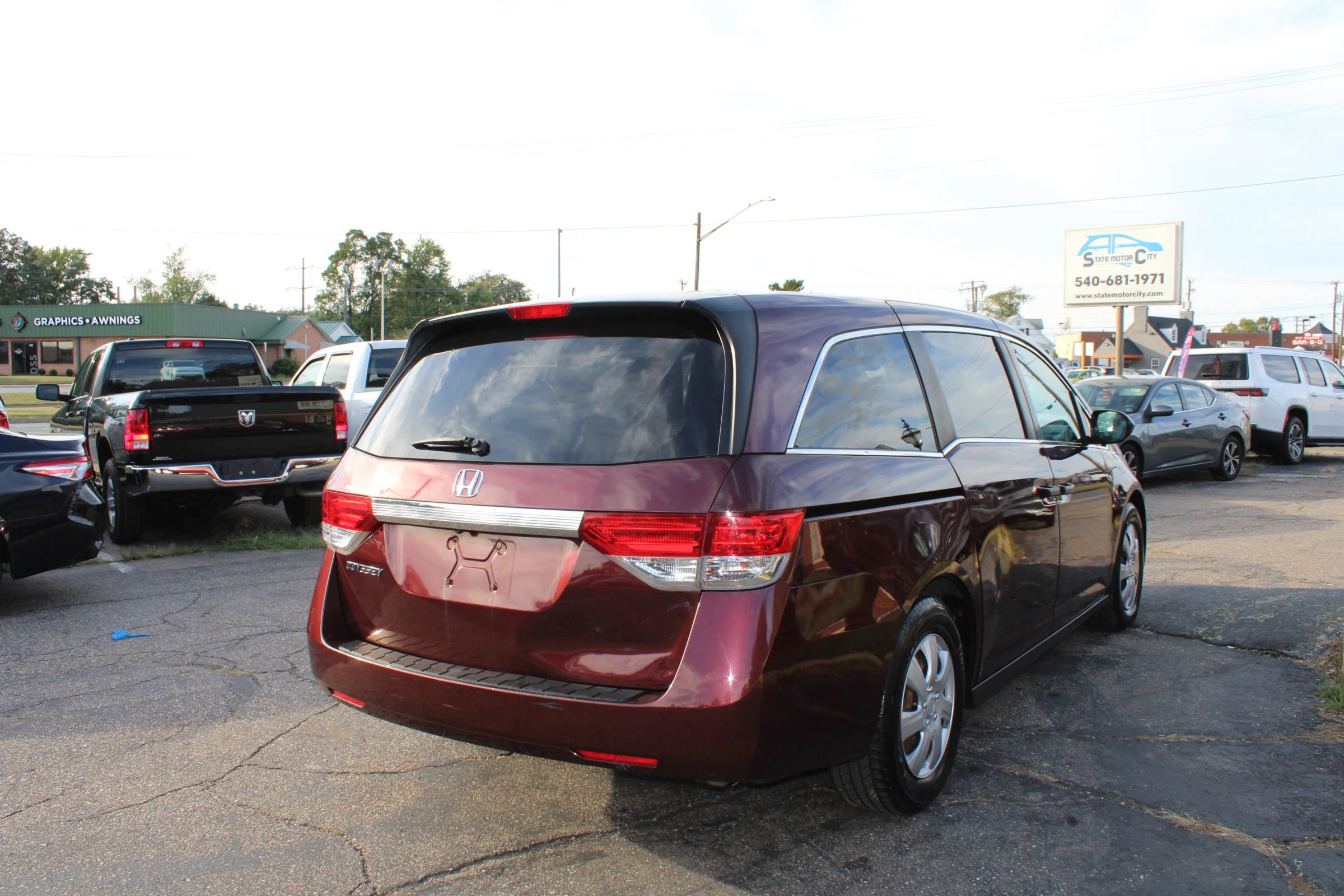 Used 2017 Honda Odyssey LX image 5