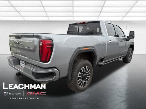 Certified 2025 GMC Sierra 2500 Denali Ultimate w/ Max Trailering Package image 3