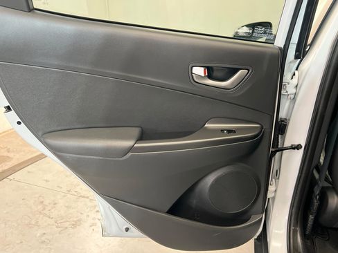 Used 2019 Hyundai Kona Limited AWD/4WD image 19