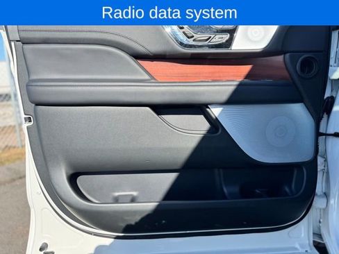 Used 2024 Lincoln Navigator L Reserve image 14