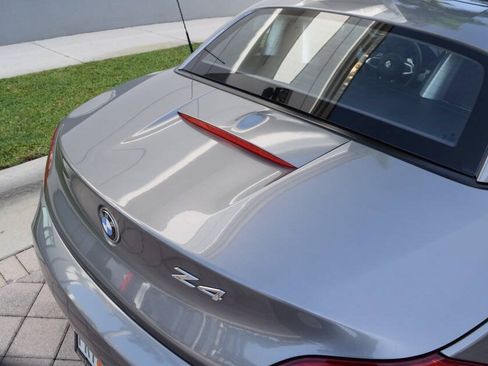 Used 2011 BMW Z4 sDrive35i RWD image 28