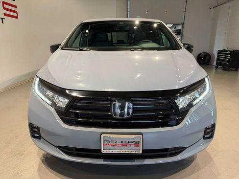 Used 2023 Honda Odyssey Sport image 3