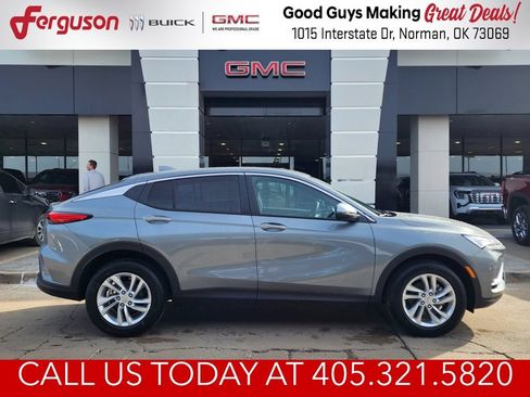 New 2026 Buick Envista Preferred w/ Convenience I Package FWD image 2