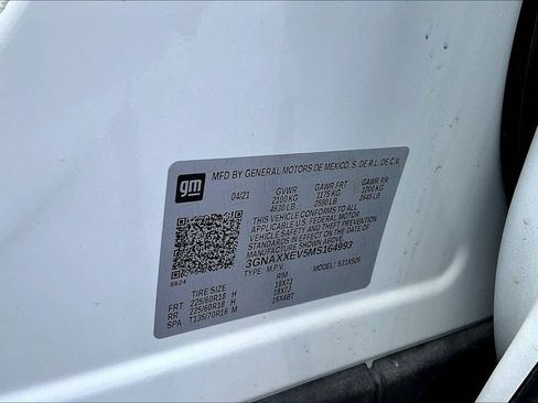 Used 2021 Chevrolet Equinox Premier AWD/4WD image 18