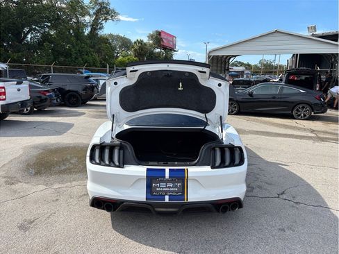 Used 2016 Ford Mustang Shelby GT350 w/ Technology Package RWD image 40