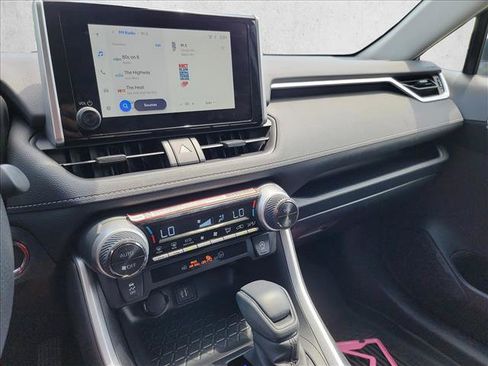 Used 2025 Toyota RAV4 XLE w/ Convenience Package FWD image 23