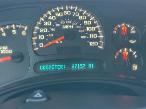 Used 2005 Chevrolet Tahoe Z71 w/ Preferred Equipment Group image 26