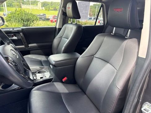 Used 2023 Toyota 4Runner TRD Off-Road Premium w/ Moonroof Package AWD/4WD image 15
