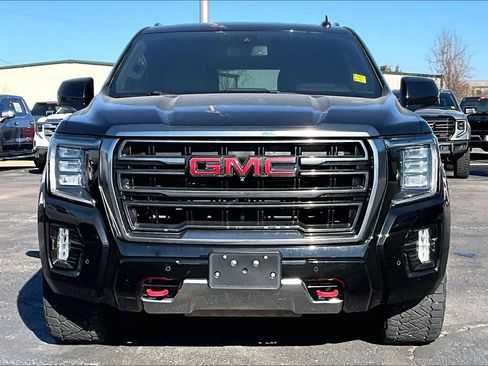 Used 2021 GMC Yukon AT4 w/ AT4 Premium Plus Package image 3