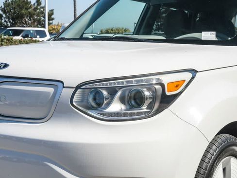 Used 2016 Kia Soul EV FWD image 5