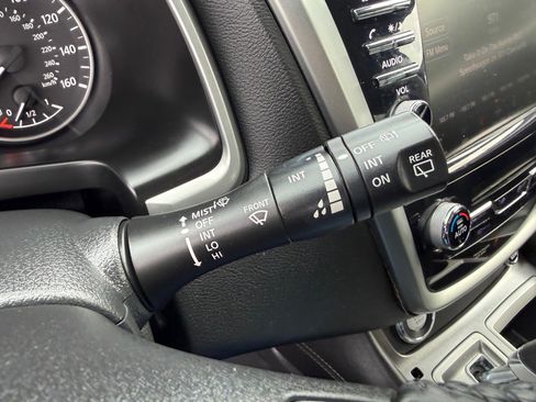 Used 2023 Nissan Murano SV AWD/4WD image 33