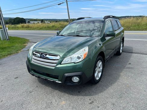 Used 2014 Subaru Outback 2.5i Premium AWD/4WD image 4
