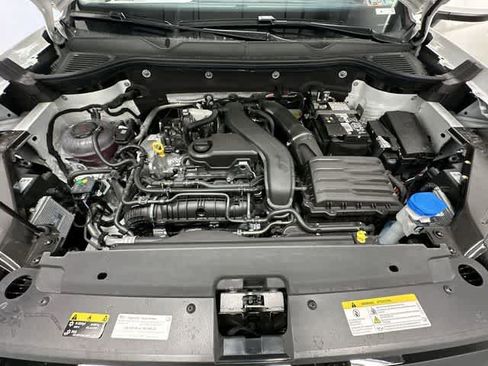 New 2026 Volkswagen Taos SE AWD/4WD image 25