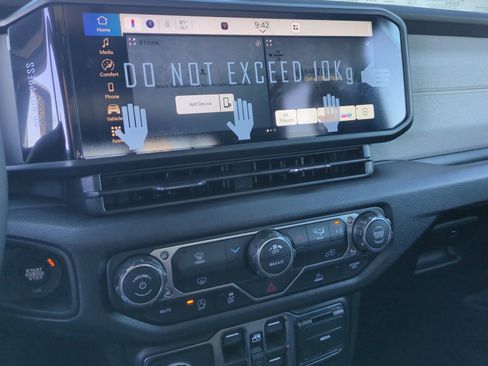 New 2026 Jeep Gladiator Sport image 12