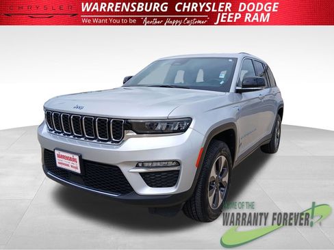 Used 2024 Jeep Grand Cherokee Limited 4xe AWD/4WD image 8