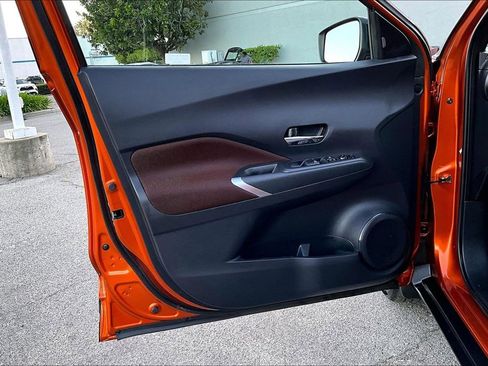 Used 2023 Nissan Kicks SR image 20