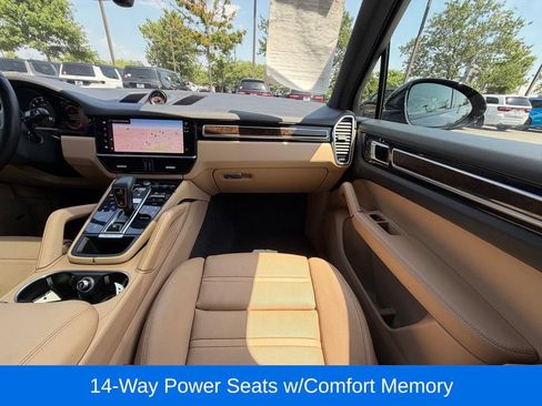 Used 2023 Porsche Cayenne Platinum Edition AWD/4WD image 19