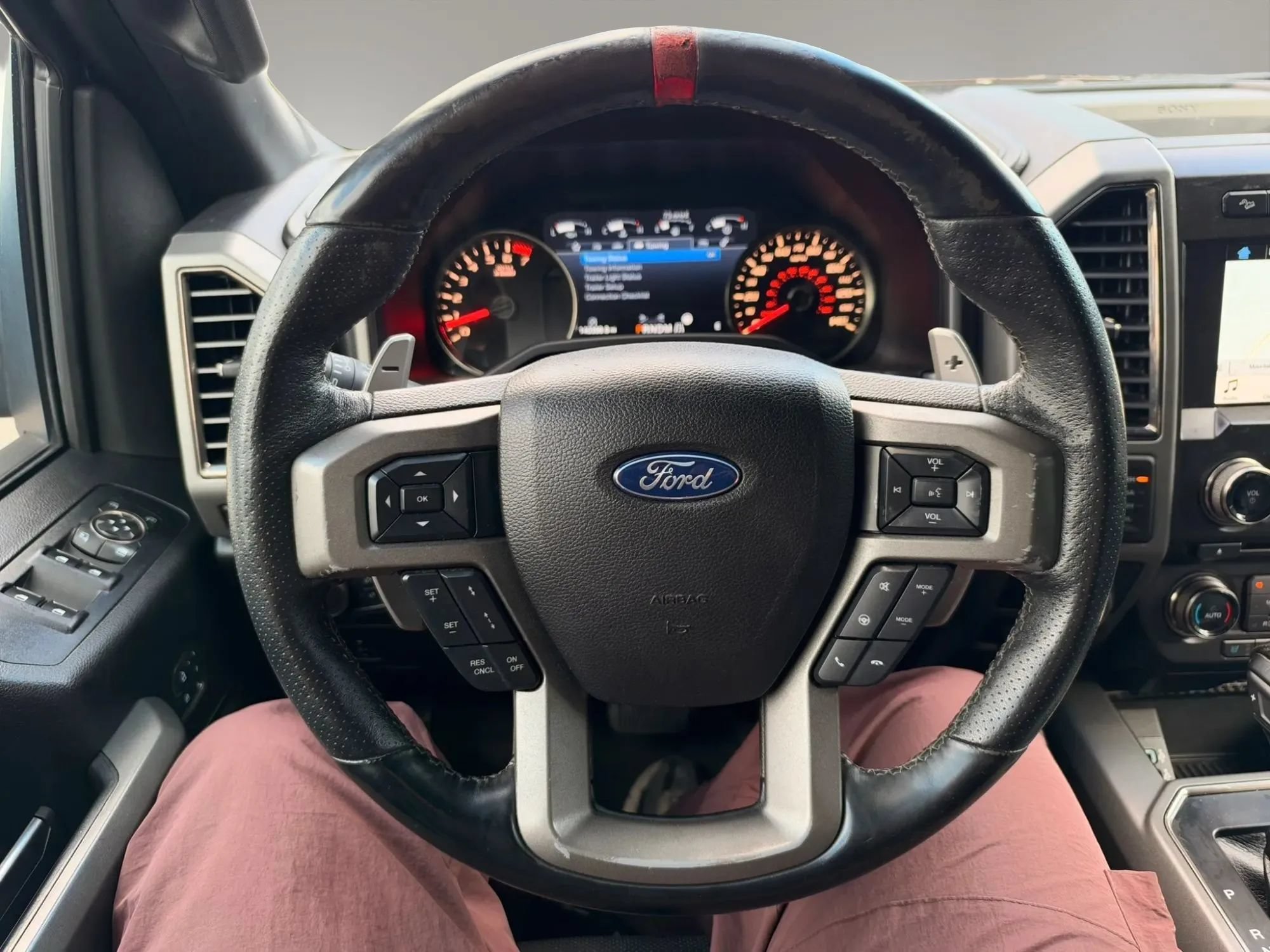 Used 2017 Ford F150 Raptor w/ Equipment Group 802A Luxury AWD/4WD image 12
