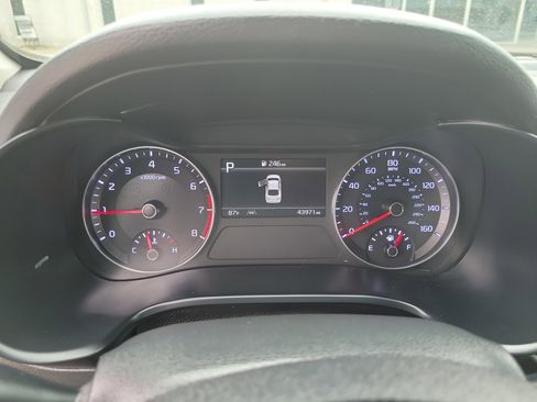 Used 2024 Kia Forte LXS FWD image 24