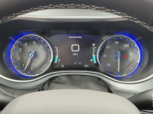 New 2026 Chrysler Pacifica Limited image 21