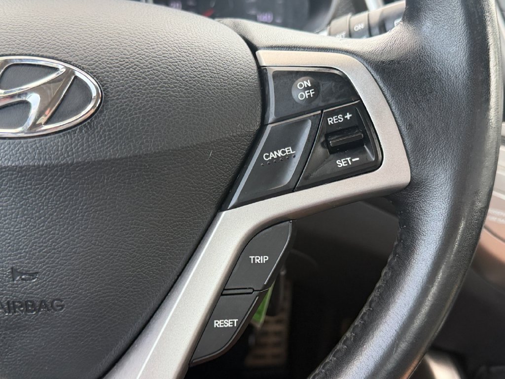 Used 2013 Hyundai Veloster w/ Style Pkg FWD image 19