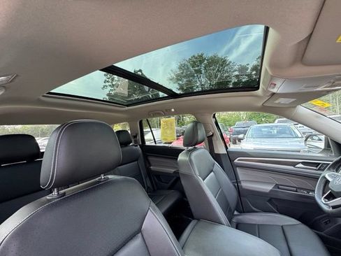 Certified 2023 Volkswagen Atlas SE w/ Panoramic Sunroof Package AWD/4WD image 31