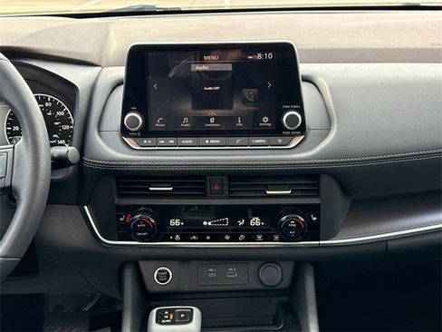 Certified 2023 Nissan Rogue SV w/ SV Premium B Package image 16