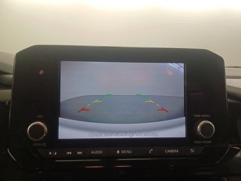 Used 2024 Nissan Pathfinder SV FWD image 26