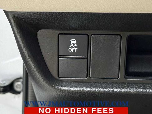 Used 2023 Honda HR-V LX image 31
